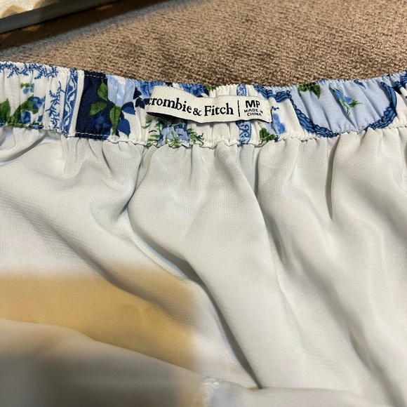 Abercrombie & Fitch Blue Patterned Maxi Skirt - Size Medium Petite - Picture 4 of 6